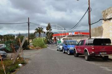 El Cubillo implora por la conexión a la red de saneamiento y el asfaltado de su acceso (Foto TA)
